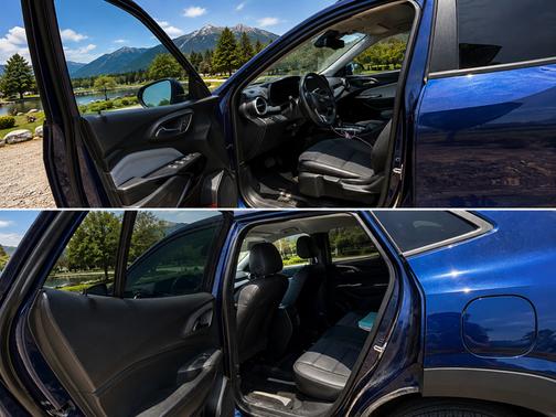 Blue 2024 Chevrolet Trax LT