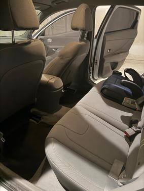 White 2021 Hyundai ELANTRA SEL