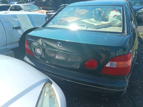 Green 1998 Lexus GS 300 Base