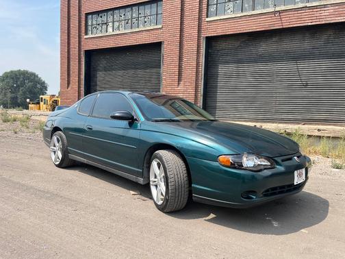 Green 2000 Chevrolet Monte Carlo LS