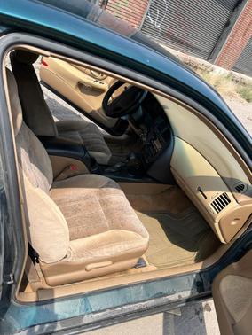 Green 2000 Chevrolet Monte Carlo LS