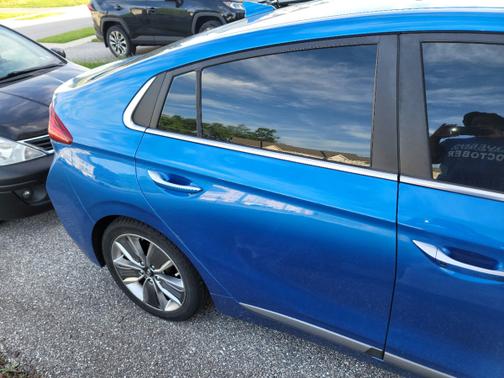 2017 Hyundai IONIQ Hybrid Limited