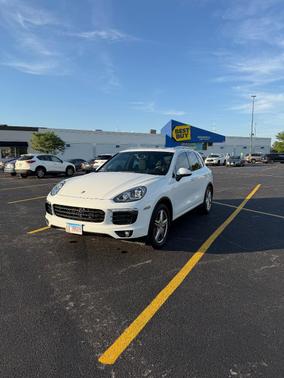 White 2016 Porsche Cayenne Cayenne