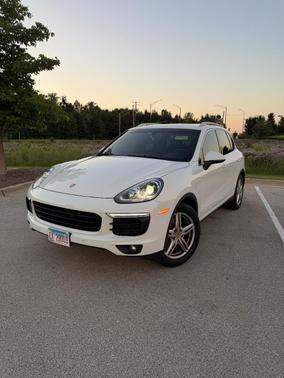 White 2016 Porsche Cayenne Cayenne
