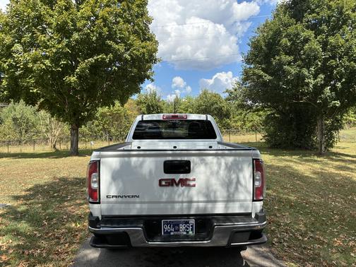 White 2016 GMC Canyon Base