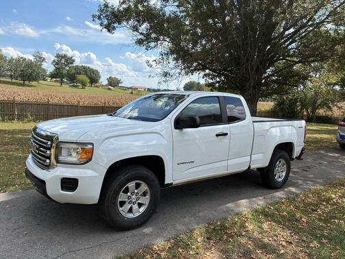 White 2016 GMC Canyon Base
