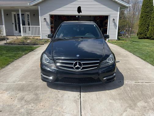 Black 2014 Mercedes-Benz C-Class C 300 4MATIC Luxury