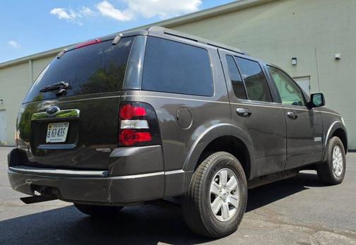 Brown 2007 Ford Explorer XLT