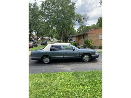 1999 Cadillac DeVille Base