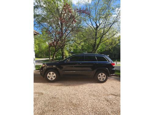 Black 2017 Jeep Grand Cherokee Laredo