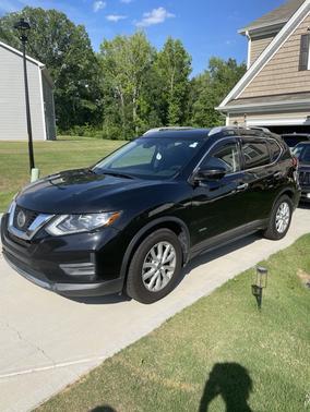 Black 2019 Nissan Rogue Hybrid SV