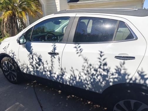 White 2019 Buick Encore Essence