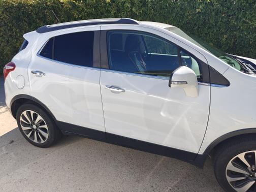 White 2019 Buick Encore Essence