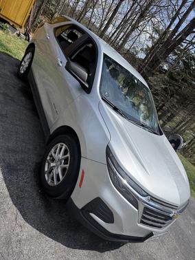 Silver 2022 Chevrolet Equinox LS
