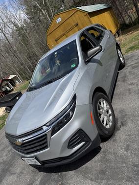 Silver 2022 Chevrolet Equinox LS