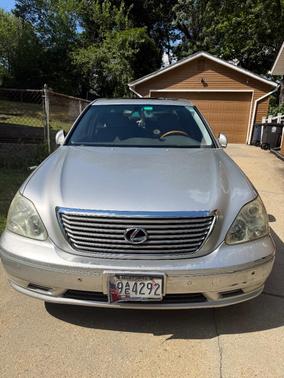 Silver 2005 Lexus LS 430 Base