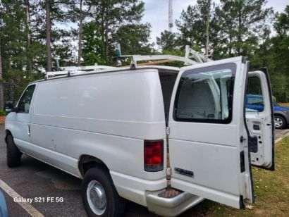 2006 Ford E350 Super Duty Base