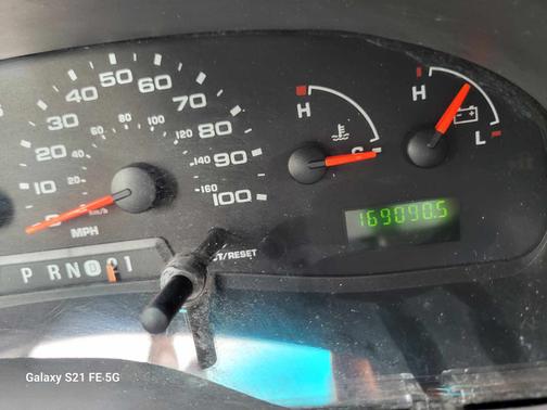 2006 Ford E350 Super Duty Base