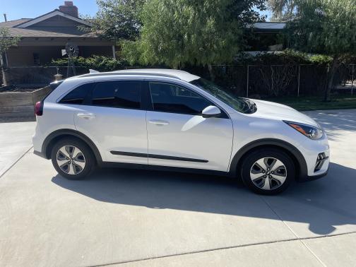 2021 Kia Niro LX
