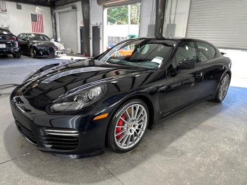 2016 Porsche Panamera Panamera GTS