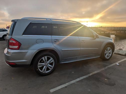 Silver 2012 Mercedes-Benz GL-Class GL 450 4MATIC