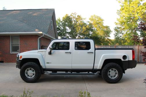 2009 Hummer H3T Alpha