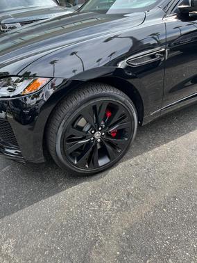 Black 2024 Jaguar F-PACE P400 R-Dynamic S