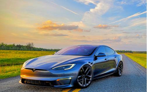 2021 Tesla Model S Plaid