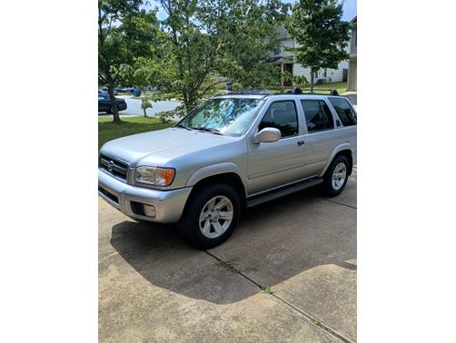 2002 Nissan Pathfinder LE