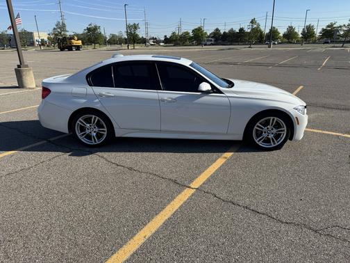 White 2014 BMW 335 i xDrive