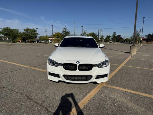 White 2014 BMW 335 i xDrive