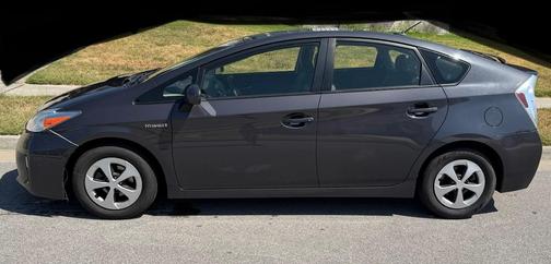 Gray 2015 Toyota Prius Four