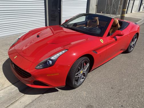 2015 Ferrari California T