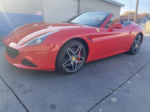2015 Ferrari California T