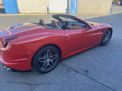 2015 Ferrari California T