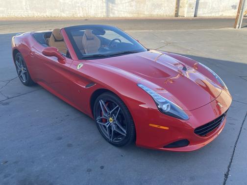 2015 Ferrari California T