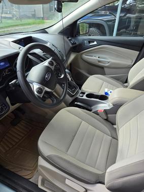 Blue 2013 Ford Escape SE