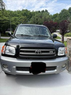 Black 2002 Toyota Sequoia SR5