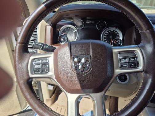 2016 RAM 3500 Laramie