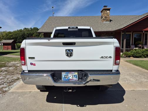 2016 RAM 3500 Laramie