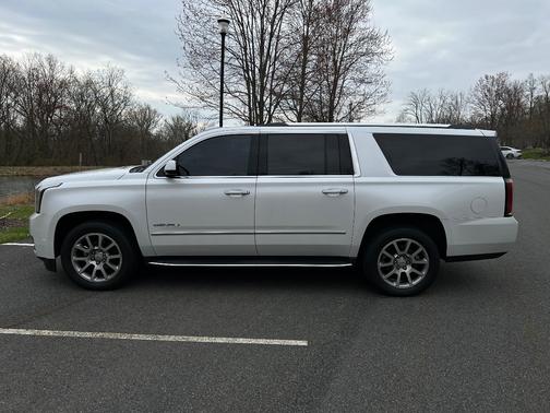 White 2020 GMC Yukon XL Denali
