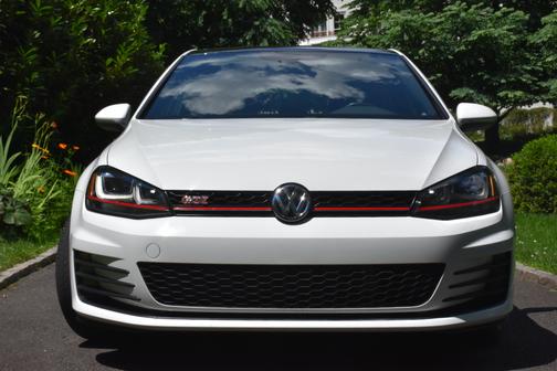 2017 Volkswagen Golf GTI SE 4-Door