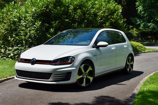 2017 Volkswagen Golf GTI SE 4-Door