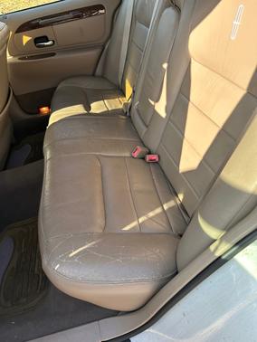 2001 Lincoln Town Car Signature