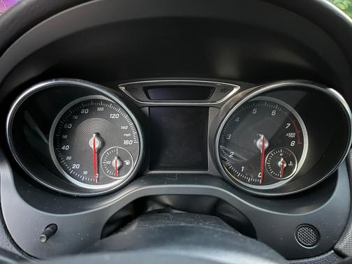 Gray 2019 Mercedes-Benz GLA 250 4MATIC
