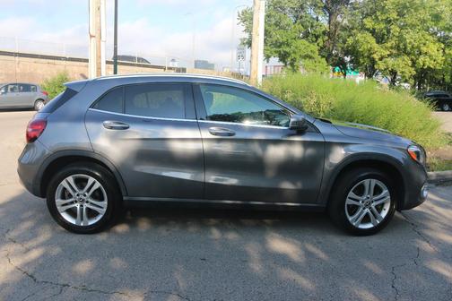 Gray 2019 Mercedes-Benz GLA 250 4MATIC