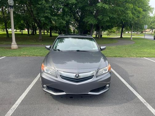 Gray 2013 Acura ILX 2.0L Technology