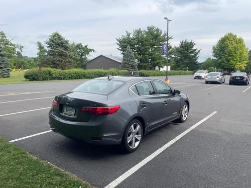 Gray 2013 Acura ILX 2.0L Technology