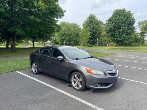 Gray 2013 Acura ILX 2.0L Technology