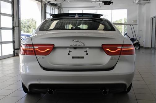 2017 Jaguar XE 35t Premium